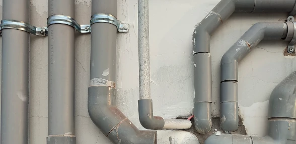 Tuberías comunitarias de PVC en zonas comunes de un edificio de viviendas — reparación y responsabilidad según la LPH
